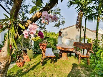 Strawberry Garden Homestay *