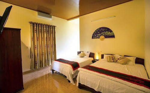 Strawberry Garden Homestay *